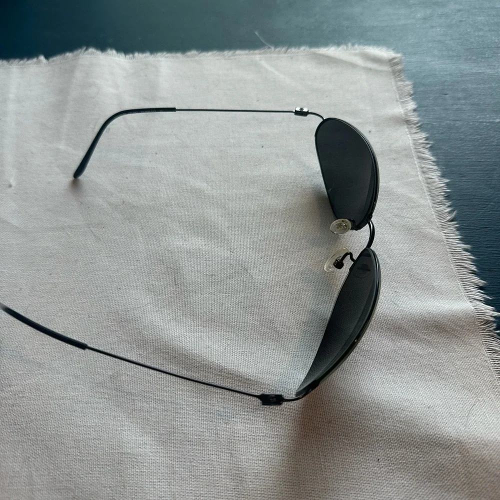 Sunglasses - Picture 3 of 5